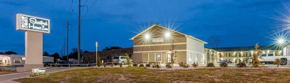 Stratford House Inn Edmond Bagian luar foto